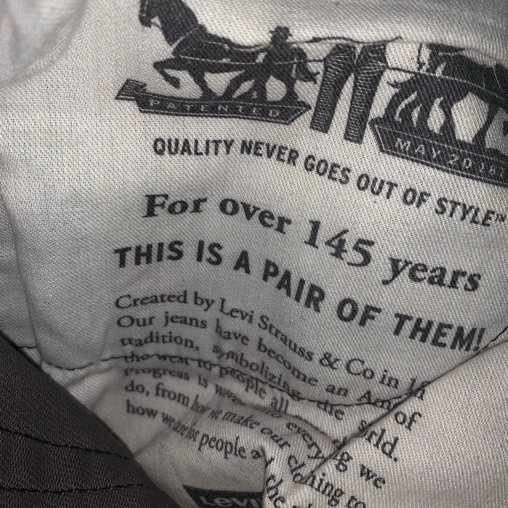 Black Vintage Levi 👖 Black and Grey Print Streetwear Classic🕸 CASHAPP PAY ONLY